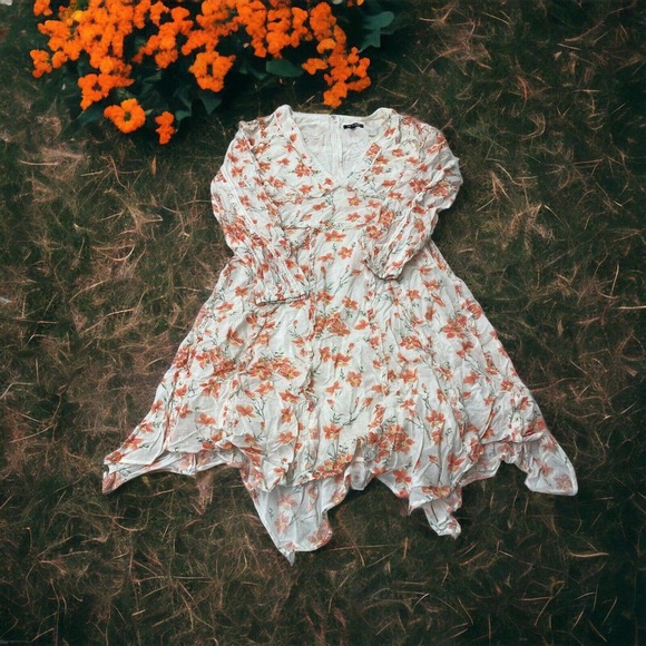 NWT LOVE SAM Anthropologie Womens Spring Foliage Handkerchief Hem Dress Medium - Picture 1 of 8